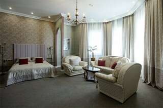 Гостиница Экотель Богородск Ногинск Люкс однокомнатный с джакузи-1